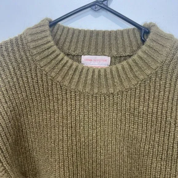 Urban Outfitters Women Sweater Size XS Chunky Knitted Crop Top Dolman Sleeve - Picture 3 of 8